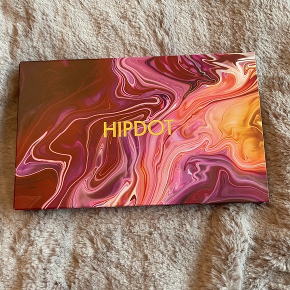2 for $30 - Hipdot - BNIP Zion Eyeshadow Palette - Picture 1 of 3